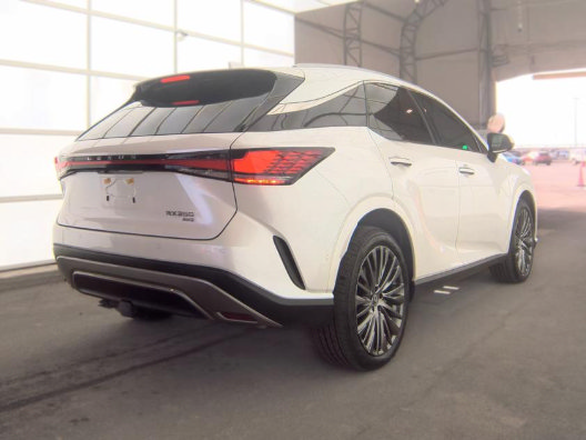 Used 2024 Lexus RX 350 AWD w/ Convenience Package image 2