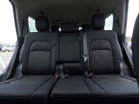 Used 2023 Nissan Pathfinder SV image 34