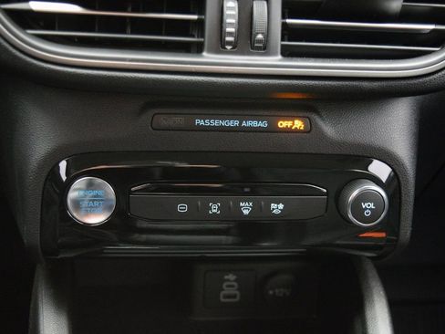 Used 2024 Ford Escape Base image 23