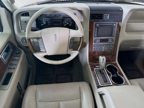 Used 2013 Lincoln Navigator 2WD w/ HD Trailer Tow Pkg image 3