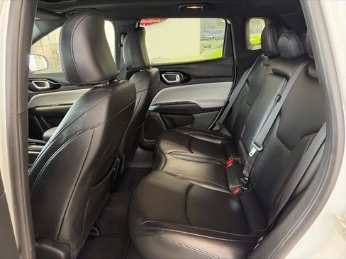 Used 2024 Jeep Compass Limited w/ Sun and Sound Group image 11