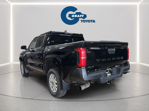 Used 2024 Toyota Tacoma SR AWD/4WD image 5