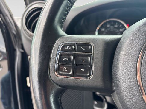 Used 2018 Jeep Wrangler Unlimited Sport AWD/4WD image 24