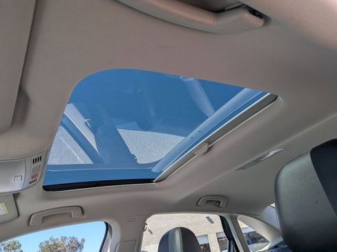 Used 2024 Volkswagen Jetta SE image 16