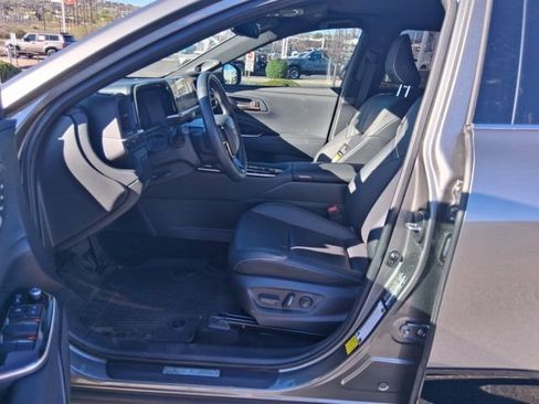 Certified 2024 Toyota Crown Limited image 4