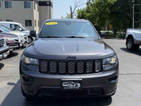 Used 2018 Jeep Grand Cherokee Altitude AWD/4WD image 3
