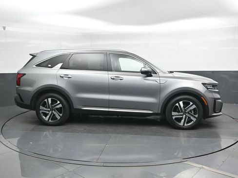 Used 2023 Kia Sorento EX AWD/4WD image 4