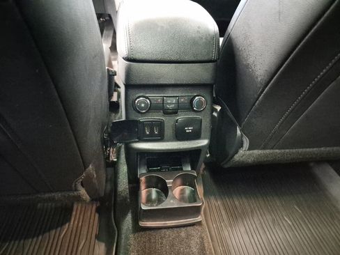 Used 2017 Ford Explorer Limited w/ Equipment Group 301A FWD image 21
