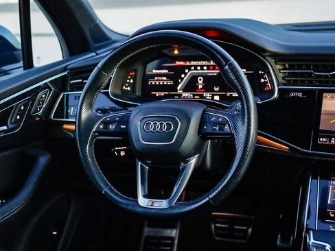 Used 2023 Audi SQ7 Prestige w/ Prestige Package image 16