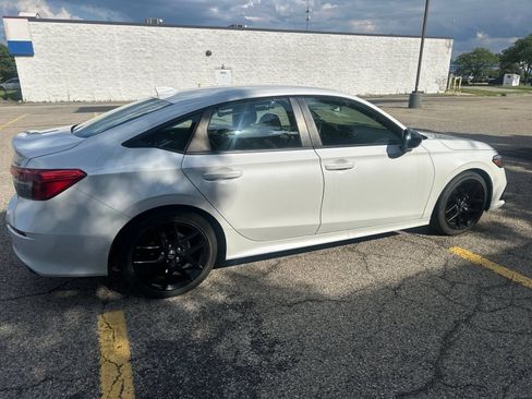 Used 2022 Honda Civic Sport image 16