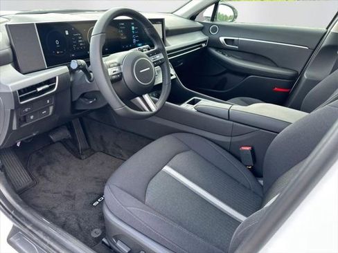 New 2025 Hyundai Sonata SEL image 9