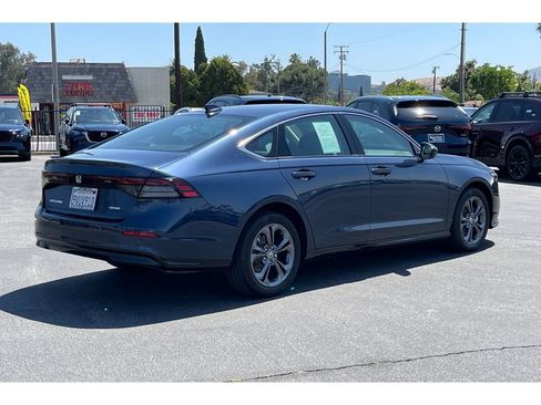 Certified 2025 Honda Accord EX-L image 6