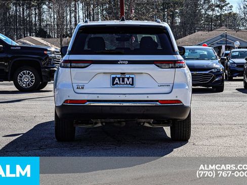 Used 2024 Jeep Grand Cherokee Limited AWD/4WD image 12