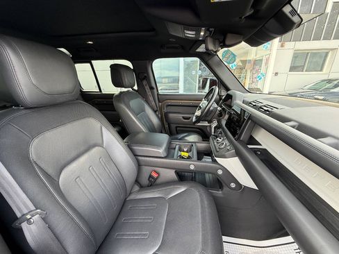 Used 2022 Land Rover Defender 110 X-Dynamic HSE AWD/4WD image 12