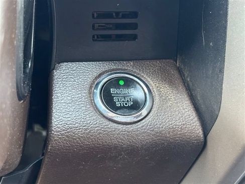 Used 2019 Ford F250 King Ranch w/ King Ranch Ultimate Package AWD/4WD image 24