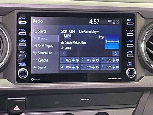 Used 2020 Toyota Tacoma TRD Sport AWD/4WD image 19