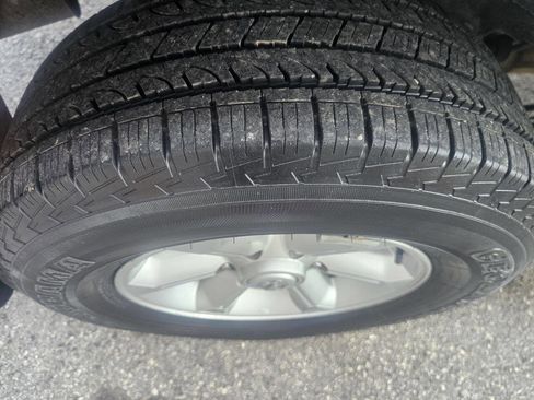 Used 2003 Nissan Pathfinder SE image 14