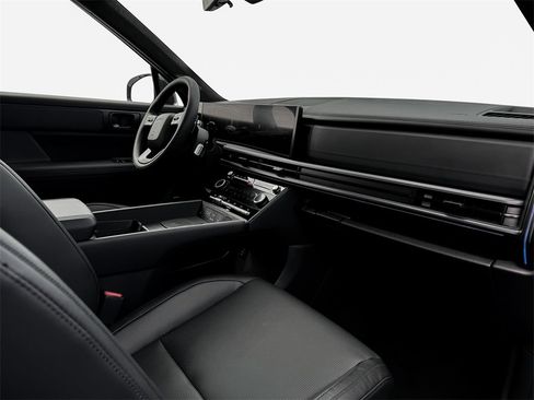 New 2025 Hyundai Santa Fe Calligraphy image 15