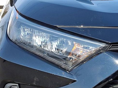 Certified 2021 Toyota RAV4 LE image 9