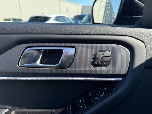 New 2026 Ford Explorer ST-Line w/ ST-Line Street Pack image 10