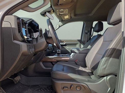 Used 2025 Chevrolet Silverado 1500 LT Trail Boss w/ Convenience Package II image 24