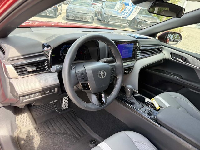 Used 2026 Toyota Camry SE FWD image 12