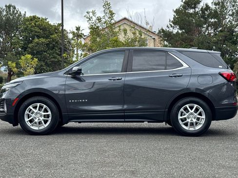 Used 2022 Chevrolet Equinox LT w/ LPO, Floor Liner Package FWD image 6