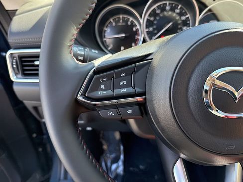 New 2025 MAZDA CX-5 Carbon Edition image 13