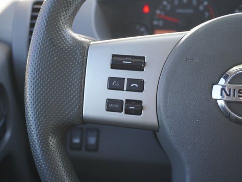 Used 2019 Nissan Frontier SV image 17