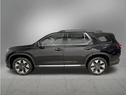 New 2026 Honda Pilot Touring image 2
