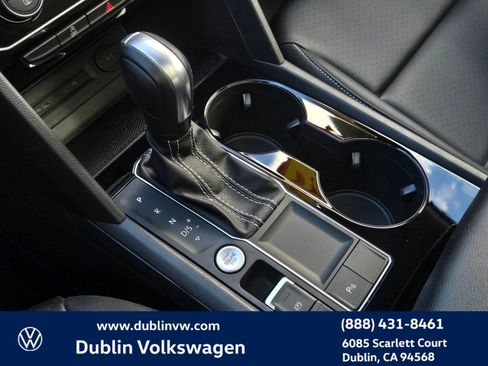 Certified 2023 Volkswagen Atlas SE w/ Panoramic Sunroof Package image 20