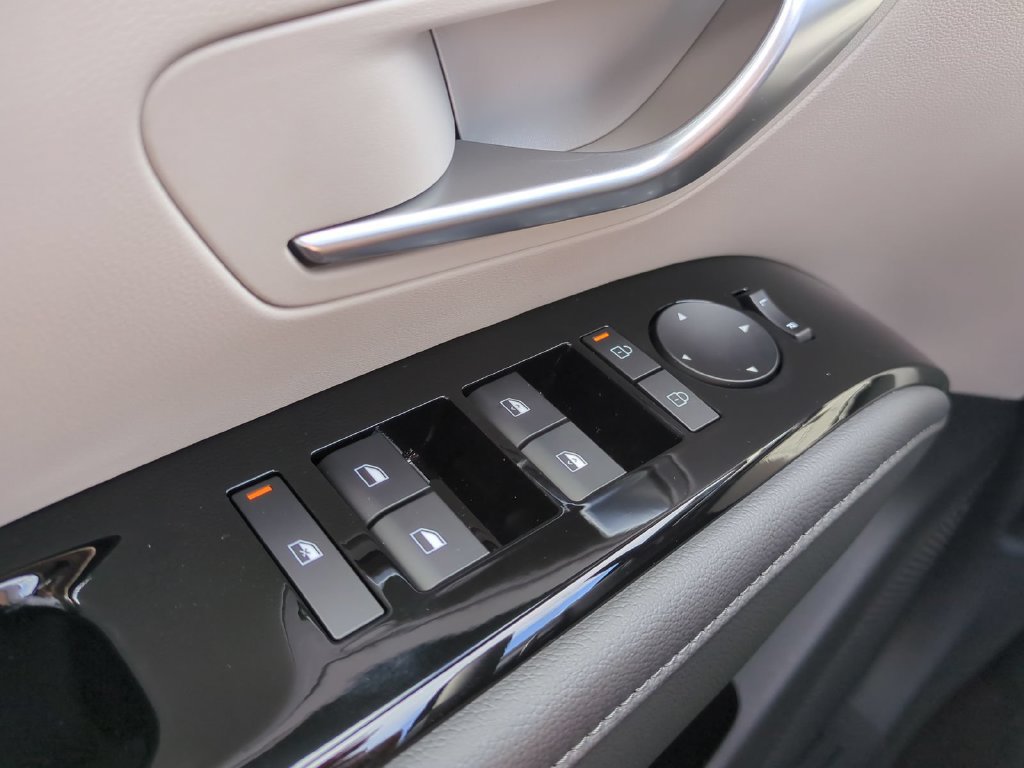 New 2026 Hyundai Tucson Limited FWD image 39