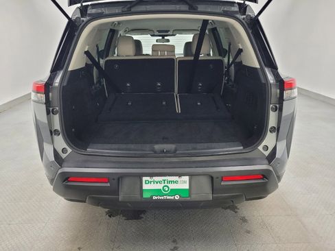 Used 2022 Nissan Pathfinder SV image 29