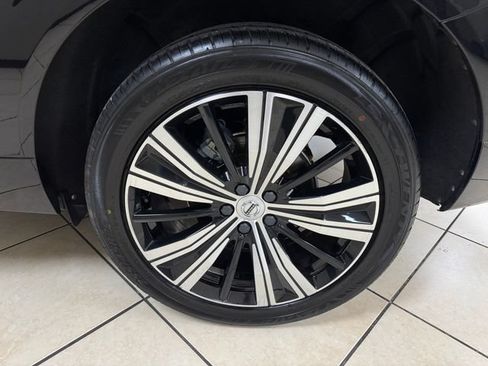 Used 2023 Volvo XC60 B5 Plus w/ Protection Package Premier FWD image 20