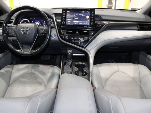 Used 2021 Toyota Camry XSE image 29
