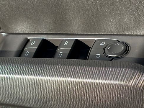 Used 2026 Chevrolet Colorado Trail Boss AWD/4WD image 17