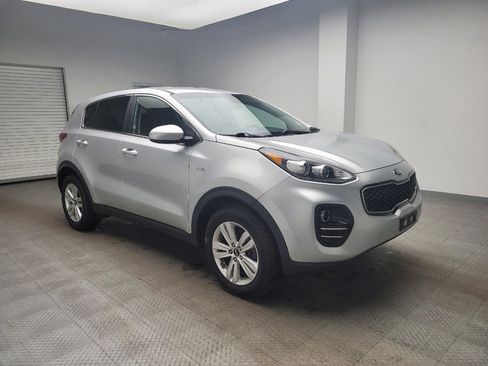 Used 2017 Kia Sportage LX image 11