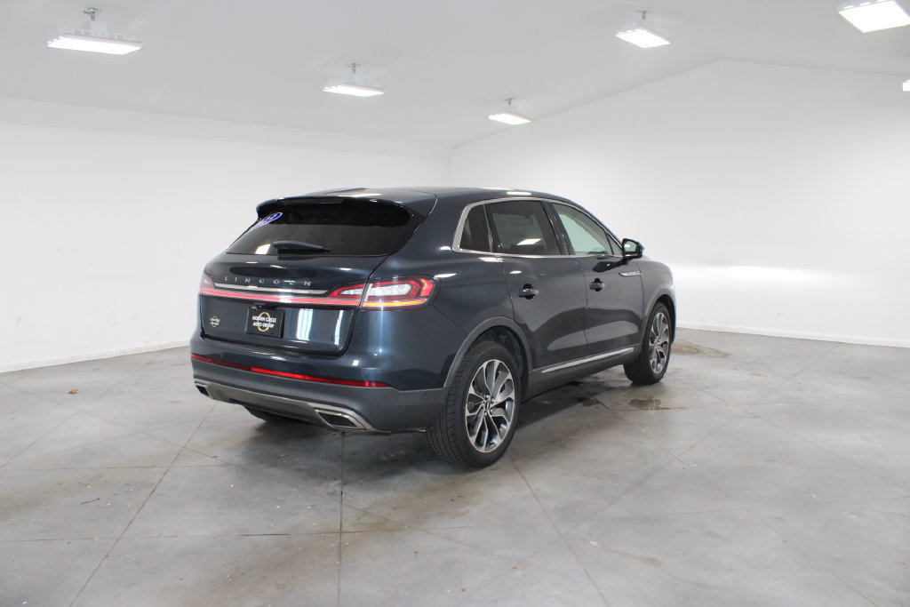 Used 2023 Lincoln Nautilus Reserve w/ Equipment Group 201A AWD/4WD image 9