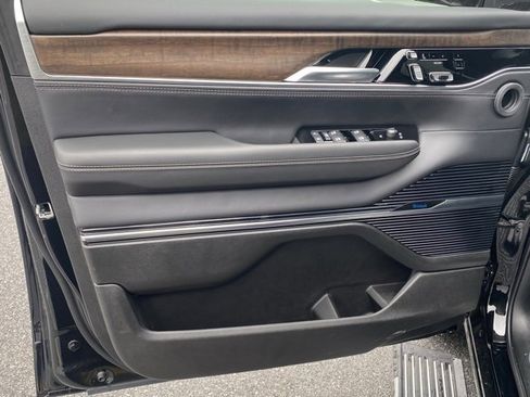 New 2024 Jeep Grand Wagoneer Series I w/ HD Trailer Tow Package image 13