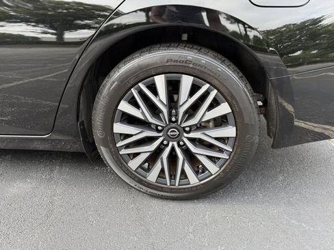 Used 2023 Nissan Altima 2.5 SV w/ SV Premium Package FWD image 39