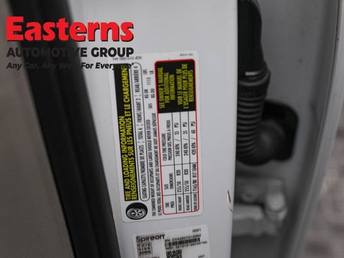 Used 2019 Volkswagen Atlas SE w/ Towing Package image 34