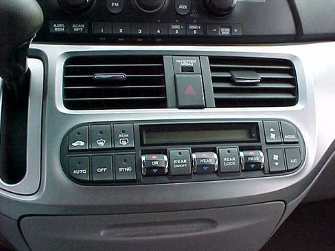 Used 2009 Honda Odyssey EX image 24