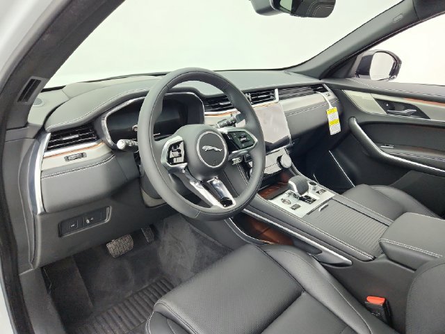 Certified 2026 Jaguar F-PACE R-Dynamic S AWD/4WD image 20