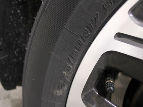 New 2026 Subaru Forester Premium image 33