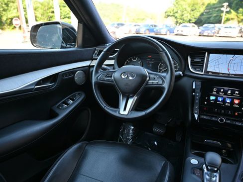 Used 2019 INFINITI QX50 Essential w/ Sensory Package AWD/4WD image 13