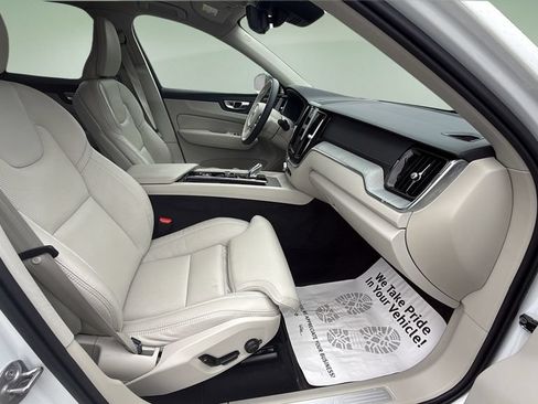 Used 2025 Volvo XC60 B5 Ultra w/ Protection Package Premier AWD/4WD image 15