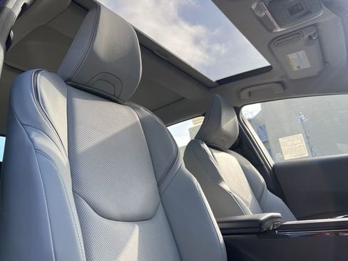 New 2026 Toyota Prius Limited FWD image 21