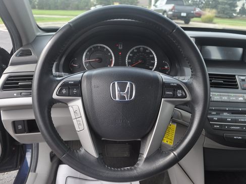 Used 2010 Honda Accord EX-L image 17
