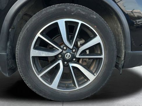 Used 2017 Nissan Rogue SL w/ SL Premium Package image 36