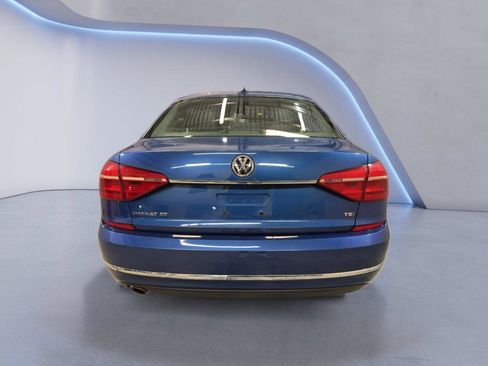 Used 2016 Volkswagen Passat 1.8T SE image 5